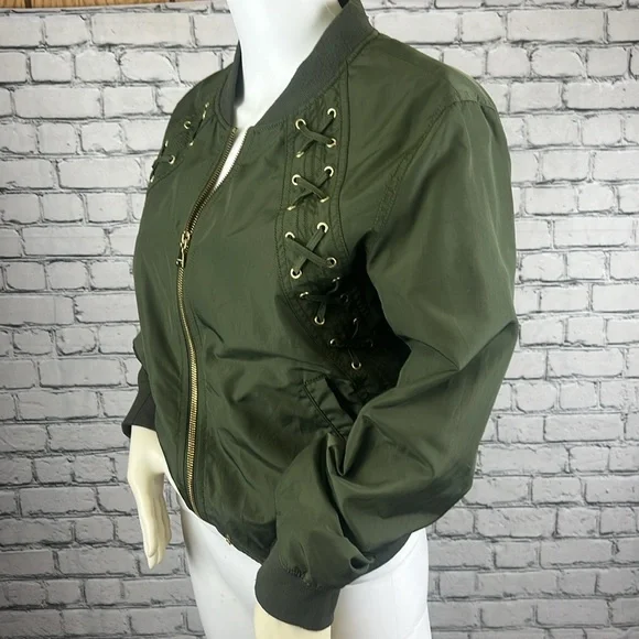 Express Green Bomber Jacket with Pockets - Picture 2 of 5